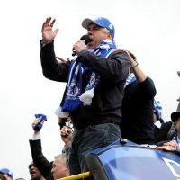 Nyanyian Ancelotti Ditunggu Essien