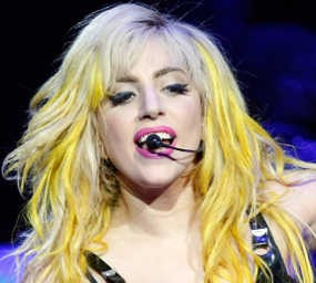 Lady Gaga 6 Kali Masuk Rumah Sakit Karena Diet 