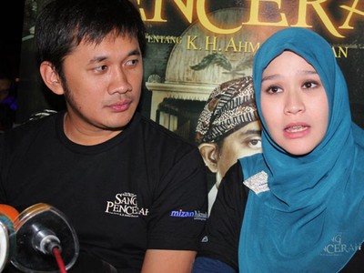 Sang Pencerah Hanung & Zaskia