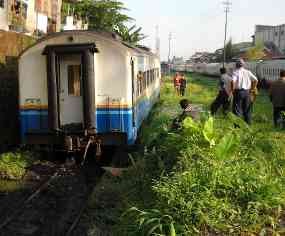 Gerbong Tambahan KA Malabar Anjlok