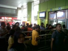 Gambir Mulai Ramai, Sudah 9 Calo Ditangkap