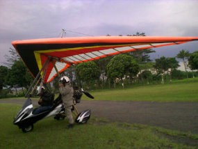 Menukik ke Sawah, Pesawat Trike Hancur 