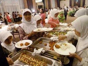 Berbagi Syukur dan Berkah dengan Anak Panti Asuhan