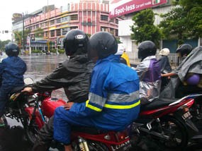 Waspadai Turun Hujan di Jalur Mudik Jawa Timur