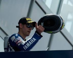 Crutchlow ke MotoGP, Melandri Sebaliknya