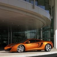 Perancang-Perancang Mobil Ternama