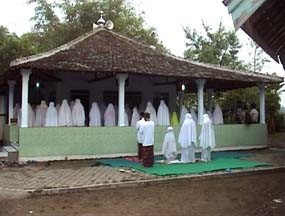 Tarekat Anfusiyah Mojokerto Idul Fitri Hari Ini