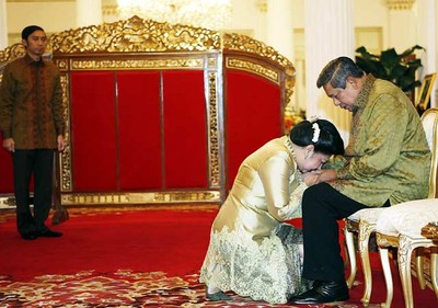 SBY Sekeluarga Sungkeman