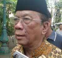 Ketua MUI Amidhan: Pejabat Jangan Bagi-bagi Amplop, Tidak Mendidik