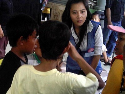 Puluhan Bocah Terpisah Dari Keluarganya