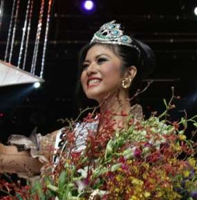 Cemas, Ibunda Qory Sandioriva Datangi Dua Kantor Polisi