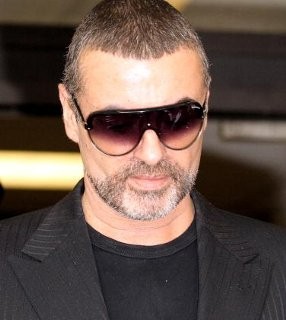 Nyetir Sambil Ngeganja, George Michael Dipenjara 8 Minggu