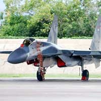 Tenggak Miras, Teknisi Sukhoi Langgar Perjanjian 