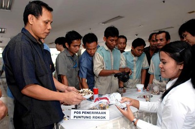 Gerakan PLN Bebas Puntung Rokok