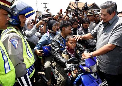 SBY Tinjau Arus Balik Lebaran