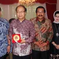 Gubernur Jatim Promosikan Potensi Daerah di Swiss