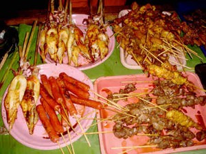 Makan Ketupat di Dili, Timor Leste