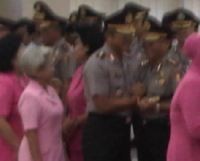 Imam Jadi Komjen, Nanan Beri Salam Komando