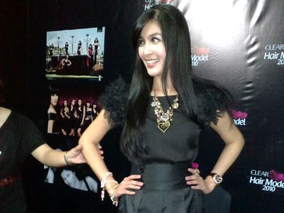 Rambut Indah Sandra Dewi