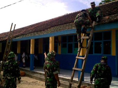Perbaikan SD Korban Puting Beliung