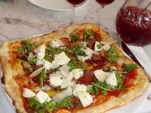Pizza Segi Empat Renyah