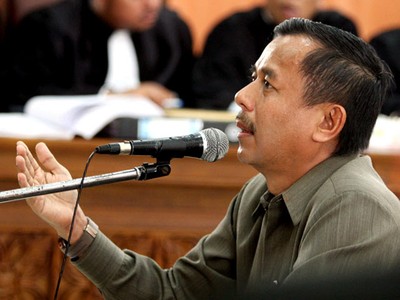 Edmon Ilyas Bersaksi Untuk Sjahril Djohan