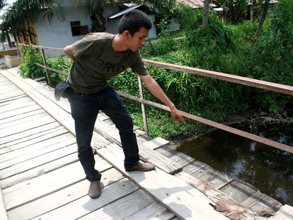 Jembatan Lokasi Penembakan Teroris