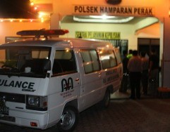 Penyerbu Mapolsek Hamparan Perak Pakai Penutup Kepala 