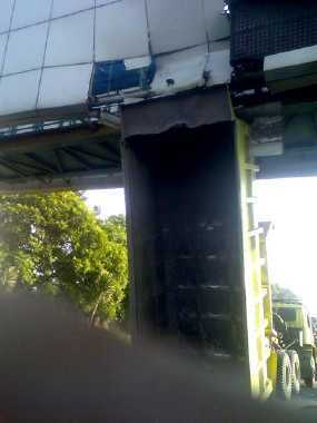 Dishub DKI Kaji Pembatasan Truk Besar di Jalan Tol