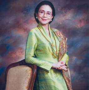 Dituduh Menyandera Anak, Poppy Dharsono Terancam Penjara 7 Tahun