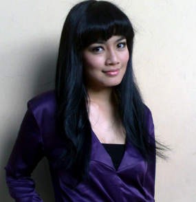 Gaya Paris Hilton Jadi Inspirasi Titi Kamal