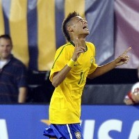 Brasil Tinggalkan Neymar