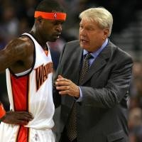 Phil Jackson Tak Tahu Kapan Susul Nelson