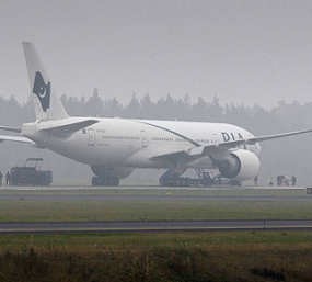 Diancam Bom, Pesawat Boeing Mendarat Darurat di Swedia