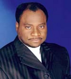 Pastur Terkemuka AS Bantah Tuduhan Skandal Seks Dengan Pria-pria Muda