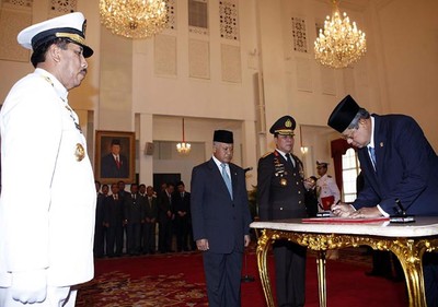 SBY Lantik Panglima TNI dan KSAL Baru