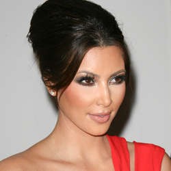 Kim Kardashian Incar Peran Utama di Layar Lebar