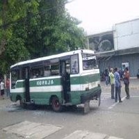 Bus Kopaja Diamuk dan Nyaris Dibakar Massa