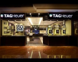 Butik TAG Heuer Kembali Hadir di Plaza Senayan