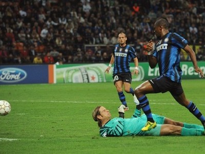 Inter Menang, Etoo Jadi Bintang