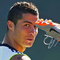 Ronaldo Kembali, Bento Panggil Dua Debutan