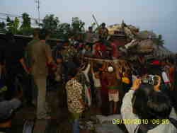 1 Jam Lebih Berlalu, Tim Medis Baru Datang