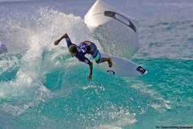 Oakley ASP World Pro Junior 2010 sebagai tanda dimulainya ASP World Junior Tour
