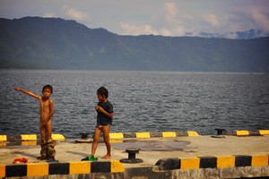 Menyibak Keindahan Danau Ranau