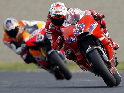 Stoner Juarai MotoGP Jepang