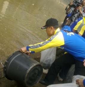 Cikapundung Dibenahi, Wawali Kota Bandung Tanyai Warga