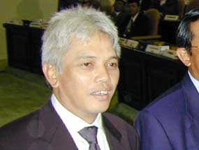 Hatta Rajasa Akan Pantau Anggaran Dana untuk PON