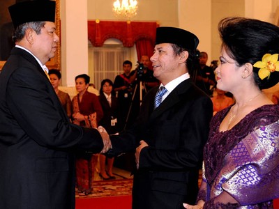 SBY Lantik Anggota KPU