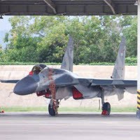 Atraksi Sukhoi Warnai HUT ke-65 TNI di Lanud Halim