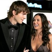 Demi Moore Beli Mercy S400 Hybrid 